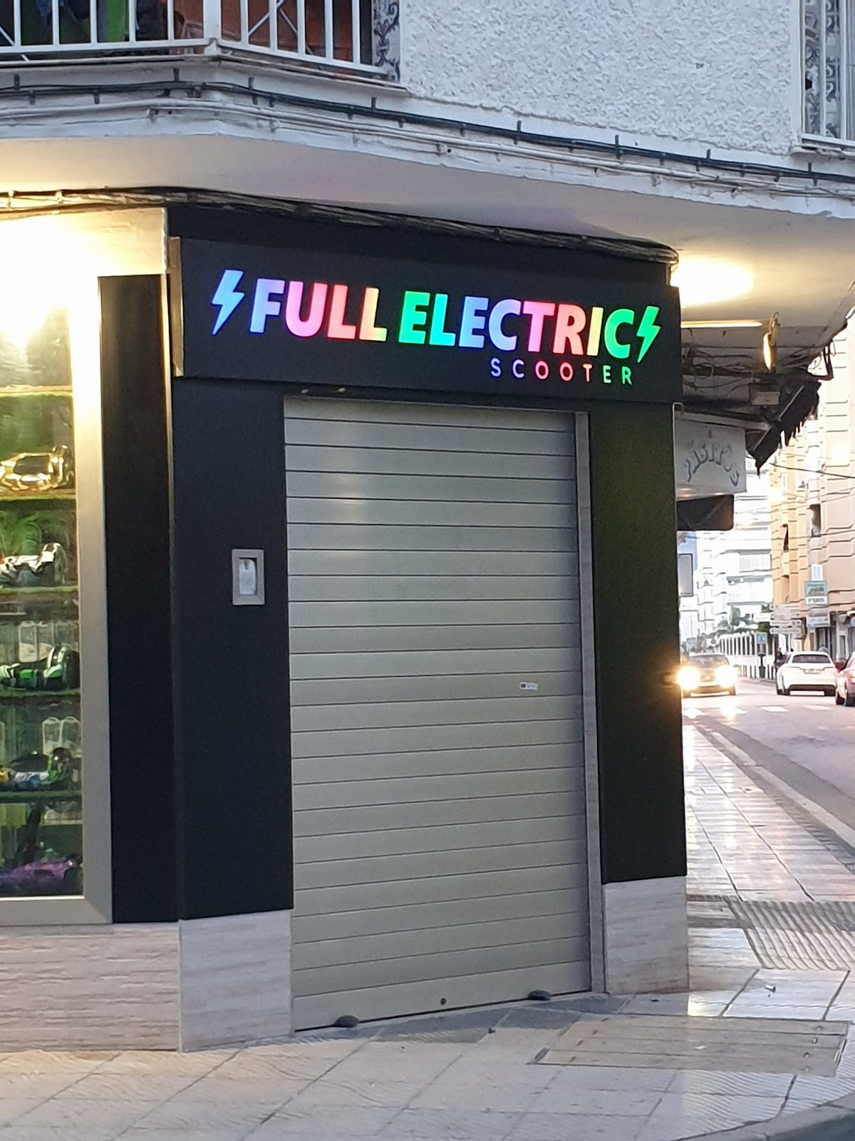Full electric - Etron Scooter