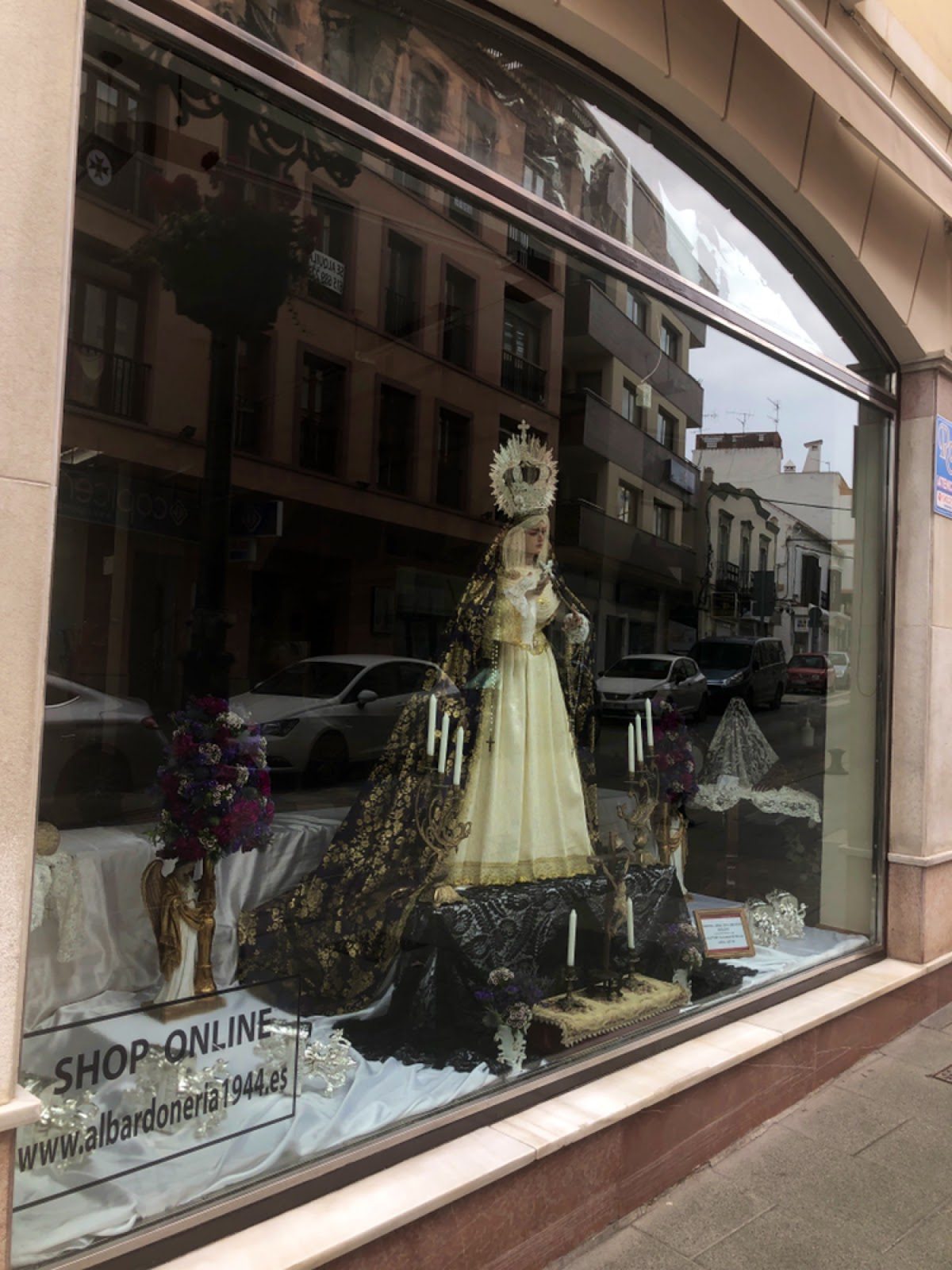 Zapatería Albardonería, calzados, artículos de piel y complementos.