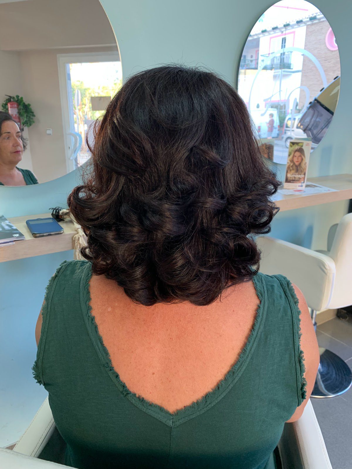Amanda Pérez Peluquería y Estética