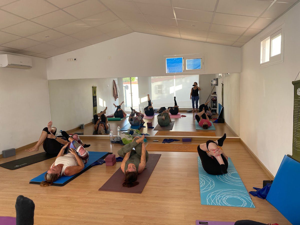 Rakel Wellness Casa/ Masaje Terapéutico, Deep Tissue, Pilates y Yoga