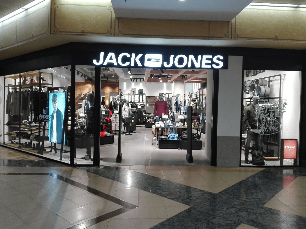 JACK & JONES