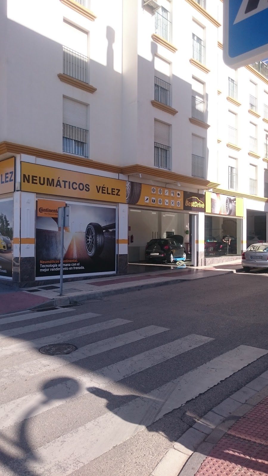 Neumáticos Vélez