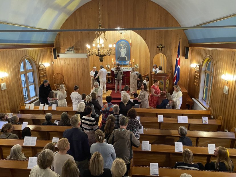 Heilunarguðþjónustan mynd 1