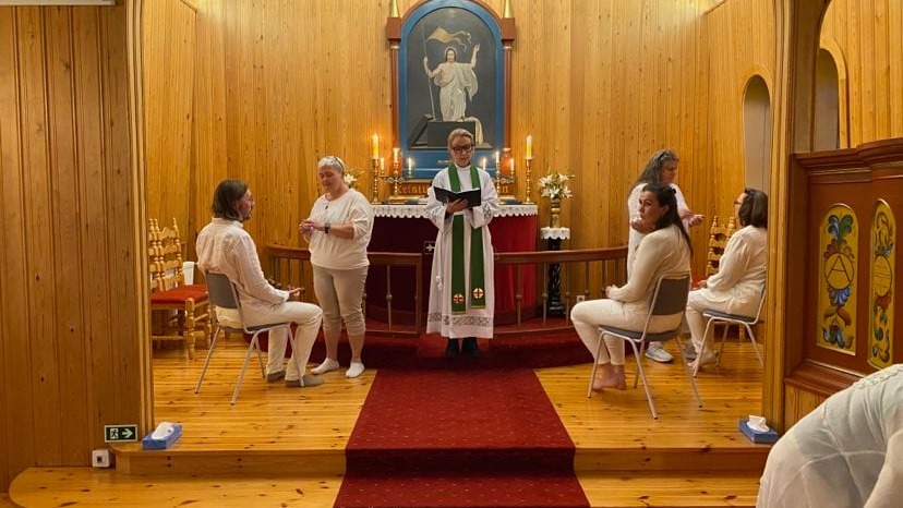 Heilunarguðþjónustan mynd 1
